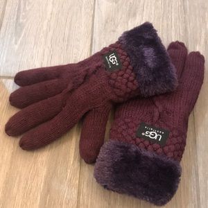 Super warm purple Ugg gloves